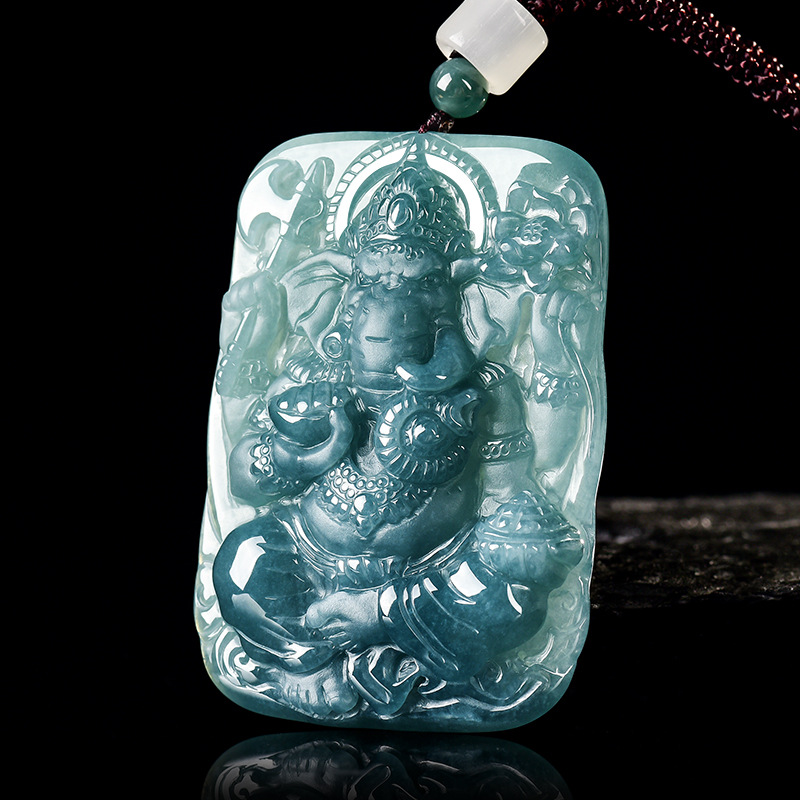 Vintage Fashion Jewelry - Myanmar Jadeïet Ganesha Hanger Gesneden Amulet