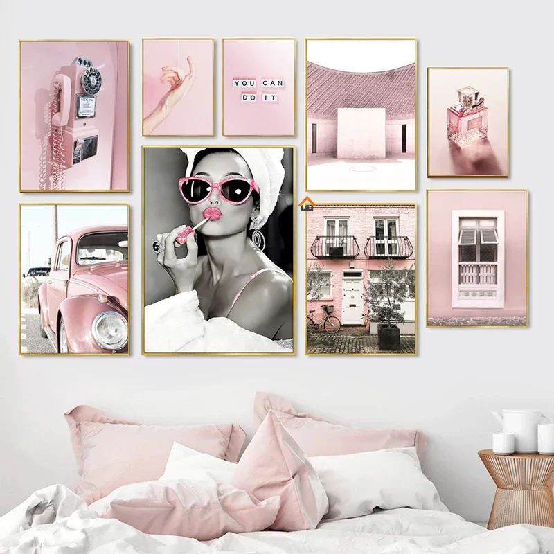 Vintage Fashion Wall Art - Luxe Parfum Vrouwen Roze Vintage Auto